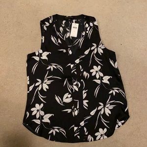Banana Republic Sleeveless top